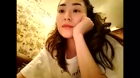 Effy online show from March 9, 2025, 3:16 pm