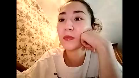 Effy online show from September 30, 2025, 1:27 pm