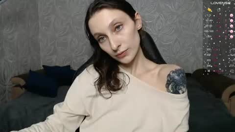 Snapshot of effy_gray chatting on July 13, 2026, 7:49 pm Anna online show from July 13, 2026, 7:49 pm
