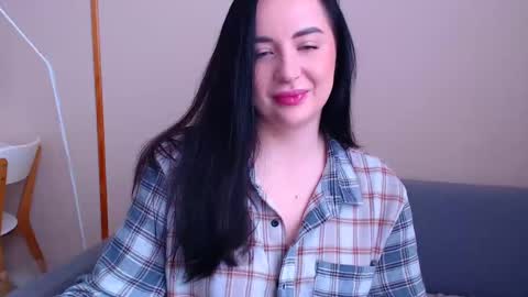 Snapshot of effy_m chatting on January 6, 2025, 9:52 am Effy online show from January 6, 2025, 9:52 am
