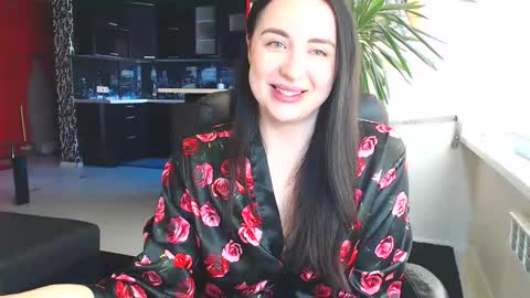 Snapshot of effy_m chatting on March 6, 2025, 11:47 am Effy online show from March 6, 2025, 11:47 am