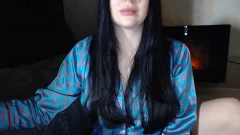 Snapshot of effy_m chatting on March 23, 2026, 8:02 pm Effy online show from March 23, 2026, 8:02 pm