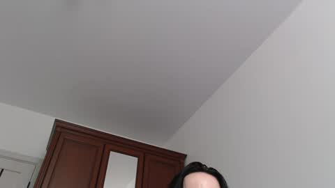 Snapshot of effy_m chatting on July 18, 2026, 11:36 am Effy online show from July 18, 2026, 11:36 am
