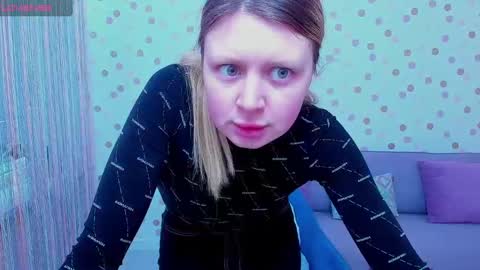 Effy online show from February 17, 2025, 6:09 am