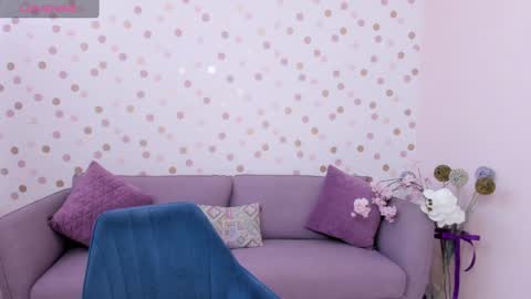 Effy online show from February 18, 2025, 6:37 am