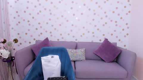 Effy online show from February 25, 2025, 6:36 am