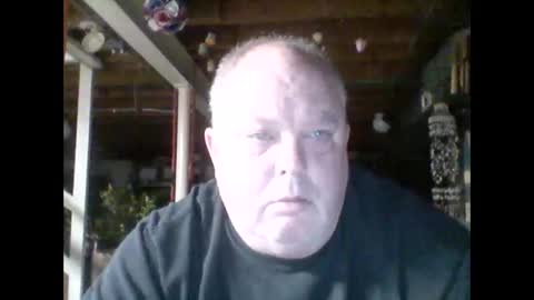 Snapshot of efriff chatting on April 24, 2026, 11:12 am efriff online show from April 24, 2026, 11:12 am