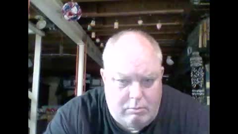 Snapshot of efriff chatting on May 18, 2026, 11:32 pm efriff online show from May 18, 2026, 11:32 pm