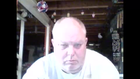 Snapshot of efriff chatting on May 19, 2026, 2:18 am efriff online show from May 19, 2026, 2:18 am