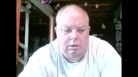 Snapshot of efriff chatting on May 20, 2026, 9:37 am efriff online show from May 20, 2026, 9:37 am