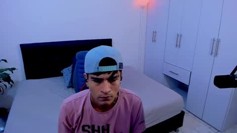 eiden_allenx1 online show from January 17, 2025, 1:56 pm