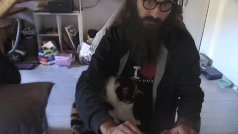 eighthundredeightyeight online show from October 18, 2025, 9:54 am