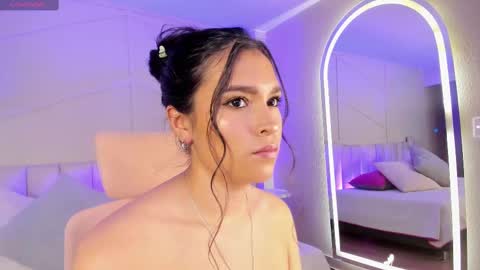 Snapshot of eimmy_bm chatting on September 13, 2025, 5:35 pm eimmy_bm online show from September 13, 2025, 5:35 pm