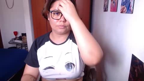 eimy_saenzz online show from November 13, 2025, 6:29 pm