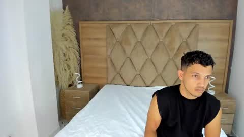 Snapshot of eimyandmaxi chatting on July 4, 2026, 8:26 pm YG COUPLE online show from July 4, 2026, 8:26 pm