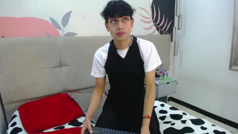 Eimyflorian online show from January 15, 2025, 5:47 pm