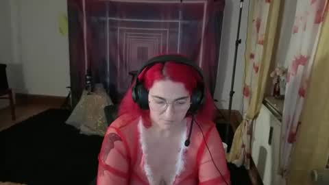 einfach_dani online show from December 1, 2025, 7:30 pm