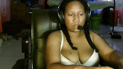 Eirondra Valeen online show from March 31, 2026, 1:18 am