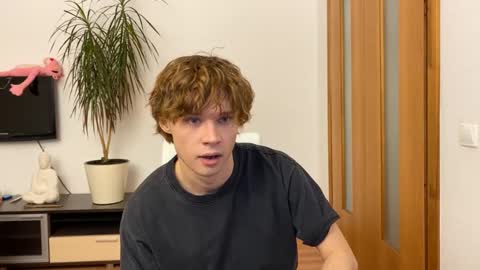 Eitan online show from January 17, 2025, 1:46 pm