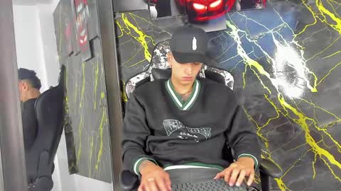 Eithan online show from April 20, 2026, 11:46 am