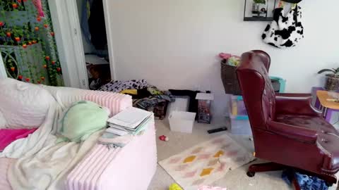 ejrabloom online show from March 18, 2026, 5:05 pm