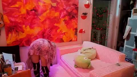 ejrabloom online show from March 27, 2026, 4:29 am