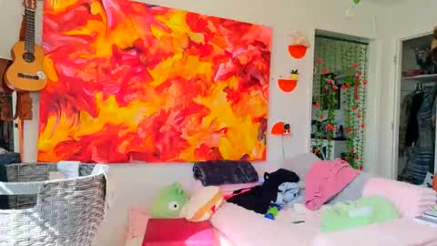 ejrabloom online show from March 28, 2026, 8:19 pm