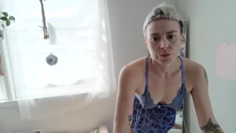 ejrabloom online show from April 9, 2026, 4:45 pm