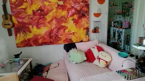 ejrabloom online show from April 12, 2026, 6:57 pm