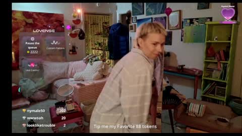 ejrabloom online show from April 17, 2026, 3:09 am