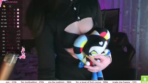 If you like it when I meow give me a thumbs up online show from November 27, 2025, 1:13 pm