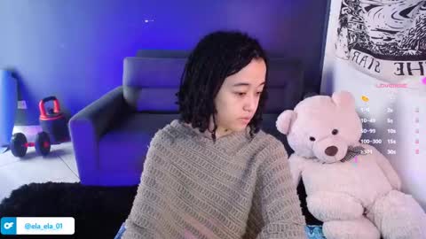 Ela  Help me reach 100 thumbs up online show from December 17, 2024, 12:11 pm