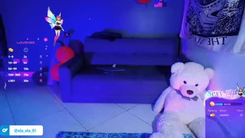 Ela  Help me reach 100 thumbs up online show from January 8, 2025, 10:37 pm