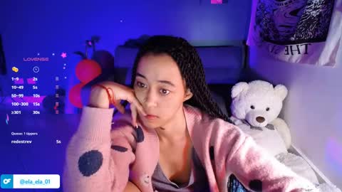 Ela  Help me reach 100 thumbs up online show from January 9, 2025, 4:41 am