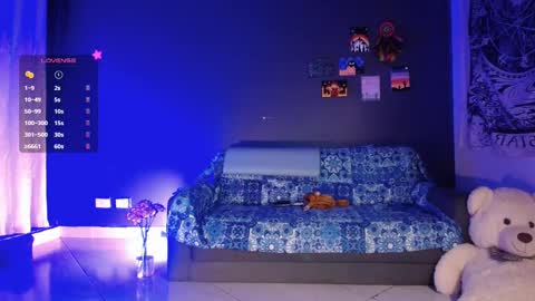 Ela  Help me reach 100 thumbs up online show from February 28, 2025, 2:20 am