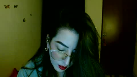 Snapshot of ela_3611 chatting on July 1, 2026, 3:52 am ela_3611 online show from July 1, 2026, 3:52 am