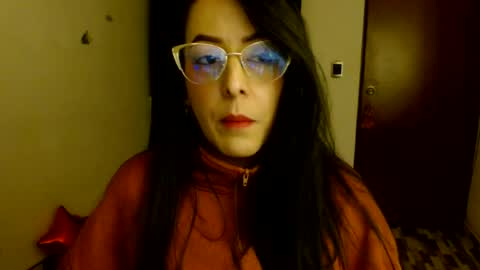 Snapshot of ela_3611 chatting on July 17, 2026, 2:29 am ela_3611 online show from July 17, 2026, 2:29 am