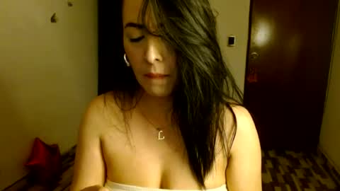 Snapshot of ela_3611 chatting on August 6, 2026, 3:52 am ela_3611 online show from August 6, 2026, 3:52 am