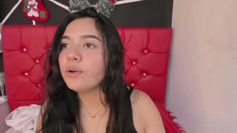 Ela online show from December 29, 2024, 7:32 pm