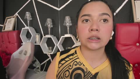 Ela online show from January 19, 2025, 10:28 pm