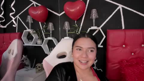 Ela online show from February 24, 2025, 11:19 pm