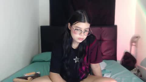 Snapshot of ela_lovely chatting on June 6, 2026, 5:45 am Ela online show from June 6, 2026, 5:45 am