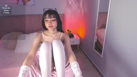 Ela online show from October 17, 2025, 8:44 pm