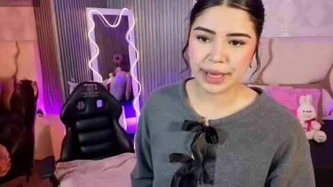 Snapshot of ela_tay1 chatting on April 14, 2026, 7:09 pm ela_tay1 online show from April 14, 2026, 7:09 pm