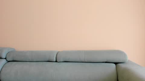 Ela online show from March 8, 2025, 1:47 pm