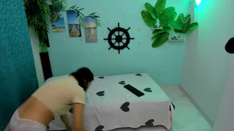 ladi online show from November 10, 2025, 8:13 am