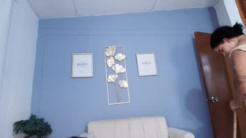 Snapshot of elah_sophia2 chatting on October 16, 2025, 1:28 am elah_sophia2 online show from October 16, 2025, 1:28 am