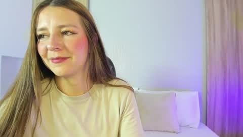 E L A I A online show from March 7, 2026, 7:11 pm