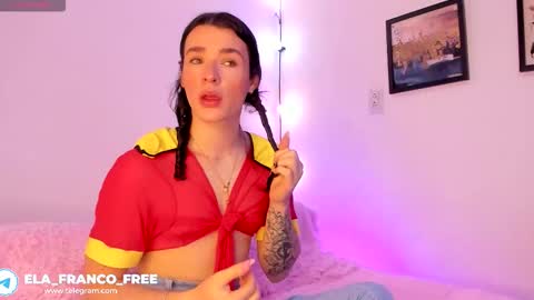 Elaia franco online show from February 12, 2026, 4:40 am