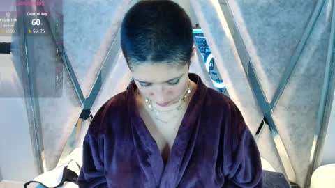 elaine87_ online show from September 23, 2025, 8:34 pm